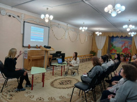 Специалисты Семейного МФЦ провели встречу с родителями в нашем ДОУ. Специалисты Семейного МФЦ провели встречу с родителями в нашем ДОУ.